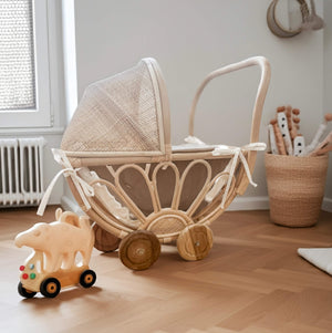 Rattan Dolls Pram | Violet